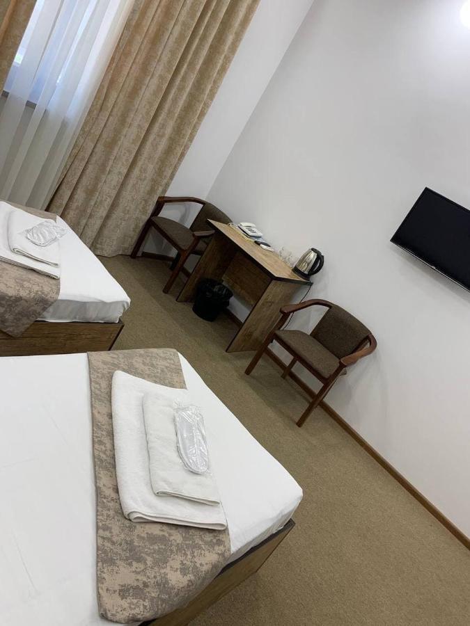 Art Rakat Hotel Tashkent Luaran gambar