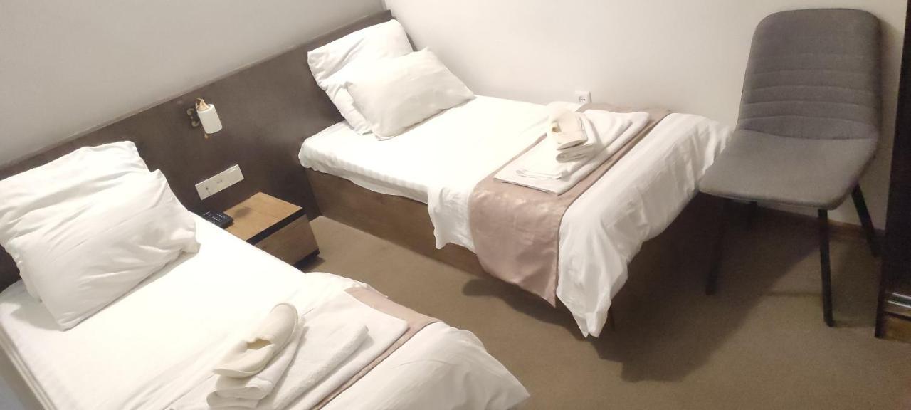 Art Rakat Hotel Tashkent Luaran gambar