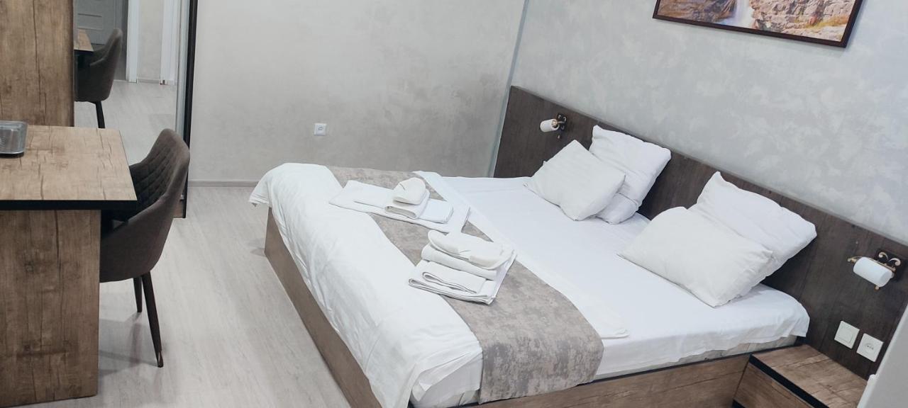Art Rakat Hotel Tashkent Luaran gambar