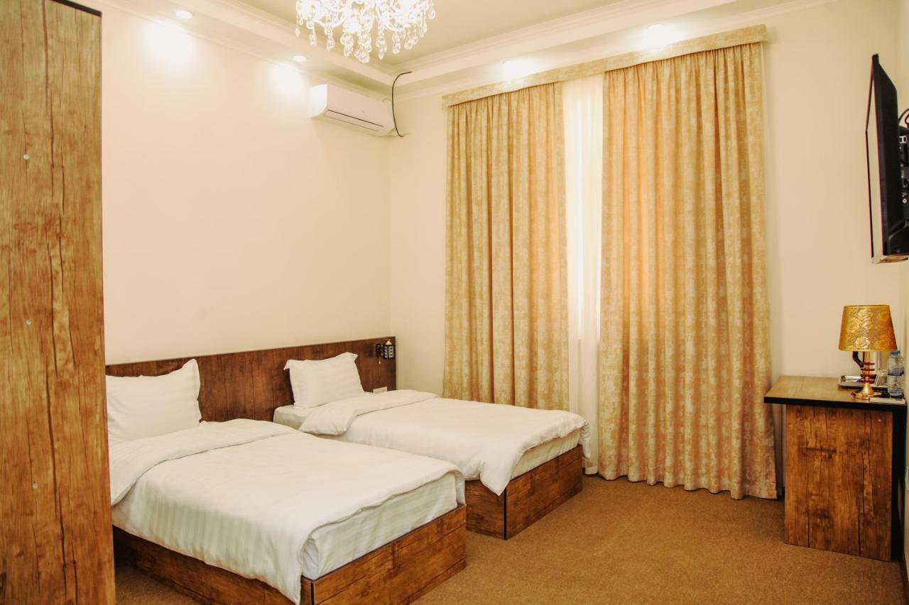 Art Rakat Hotel Tashkent Luaran gambar
