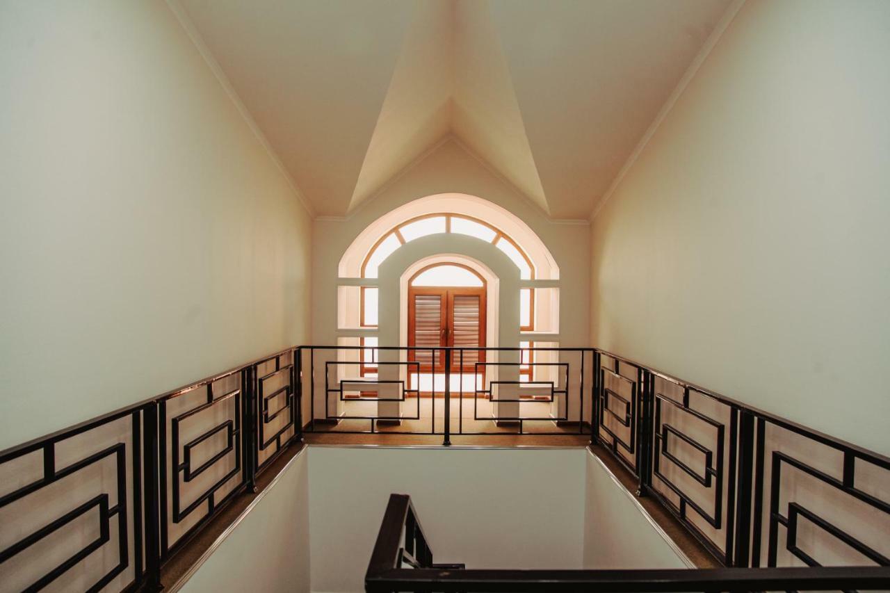 Art Rakat Hotel Tashkent Luaran gambar