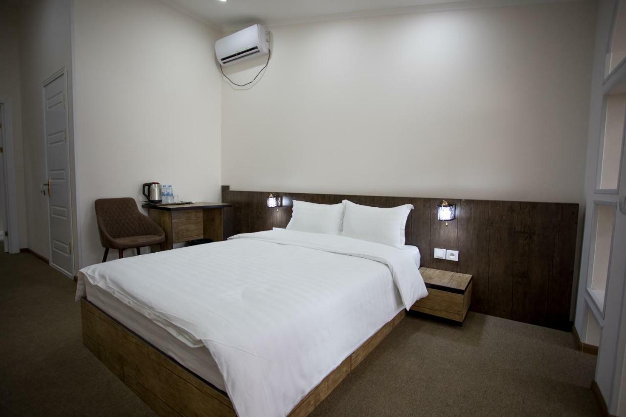 Art Rakat Hotel Tashkent Luaran gambar